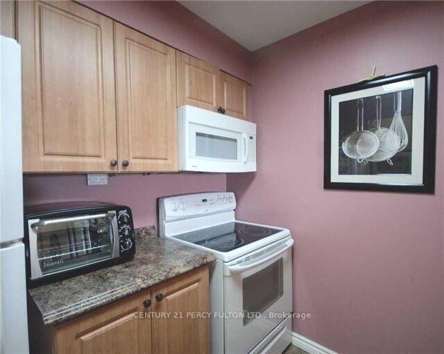 Property Photo:  1655 Pickering Parkway 801  ON L1V 7E9 