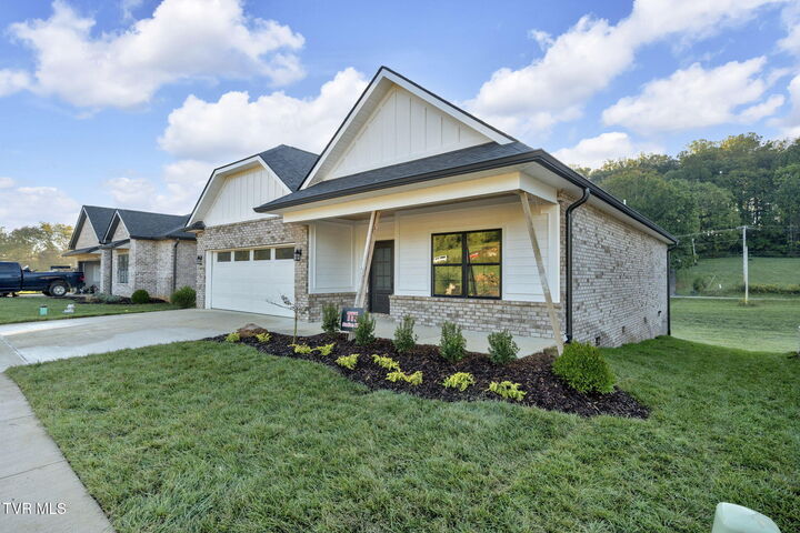 Property Photo: 111 Station Way TN 37615