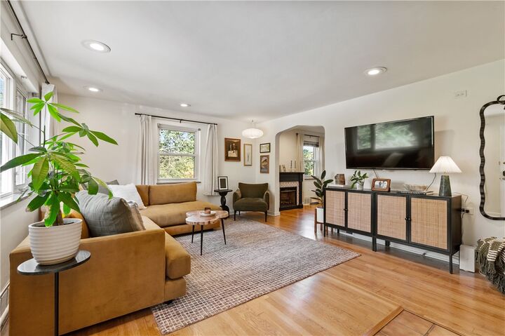 Property Photo:  5626 Maple Heights Court  PA 15232 