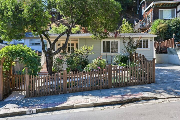 21 Rosemont Avenue  San Anselmo CA 94960 photo
