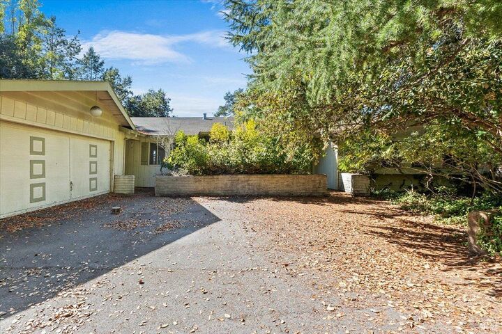 Property Photo: 3611 Alta Vista Avenue CA 95409