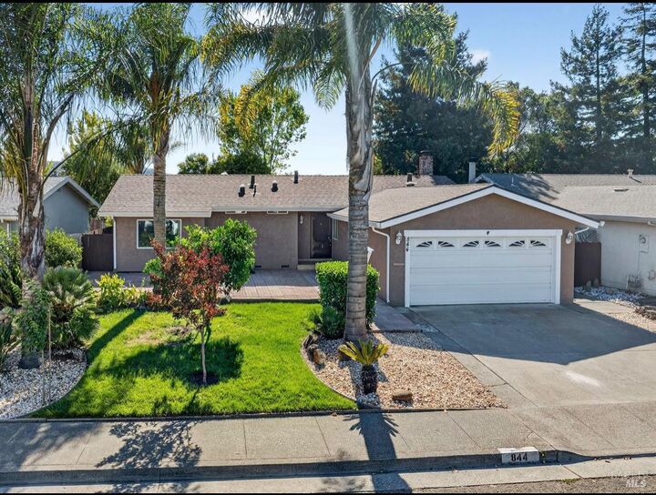 844 Cedarwood Lane  Petaluma CA 94954 photo