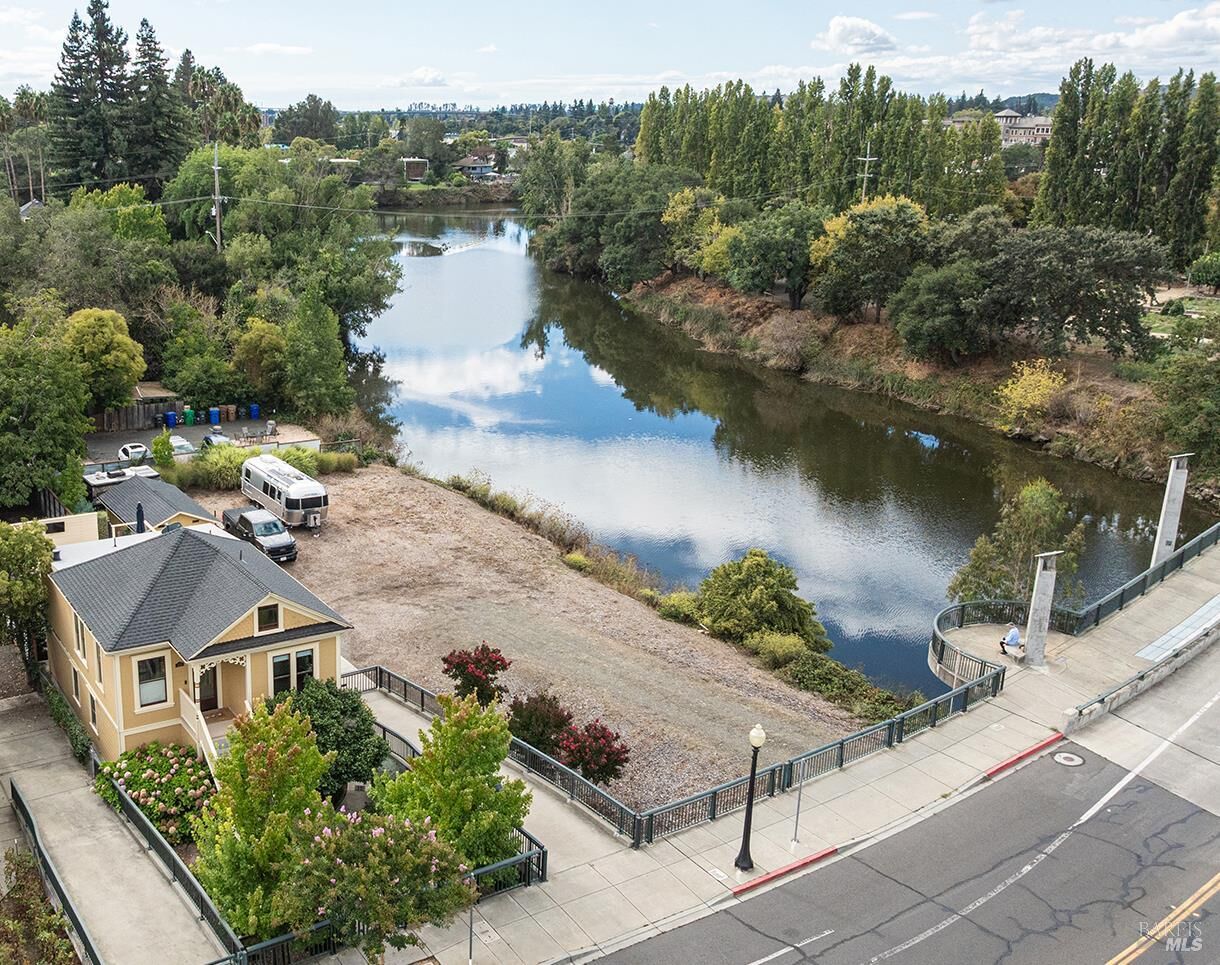 Property Photo: 419 1st Street CA 94559