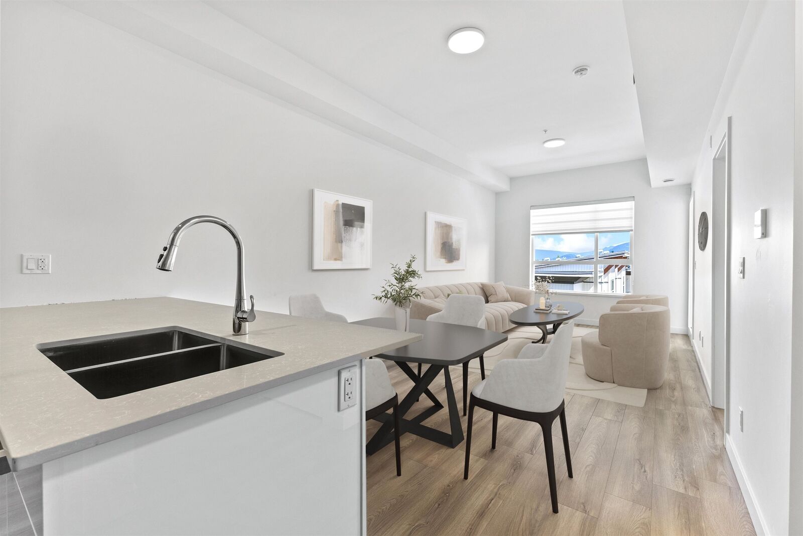 Property Photo: 11913 Burnett Street 510 BC V2X 4N1