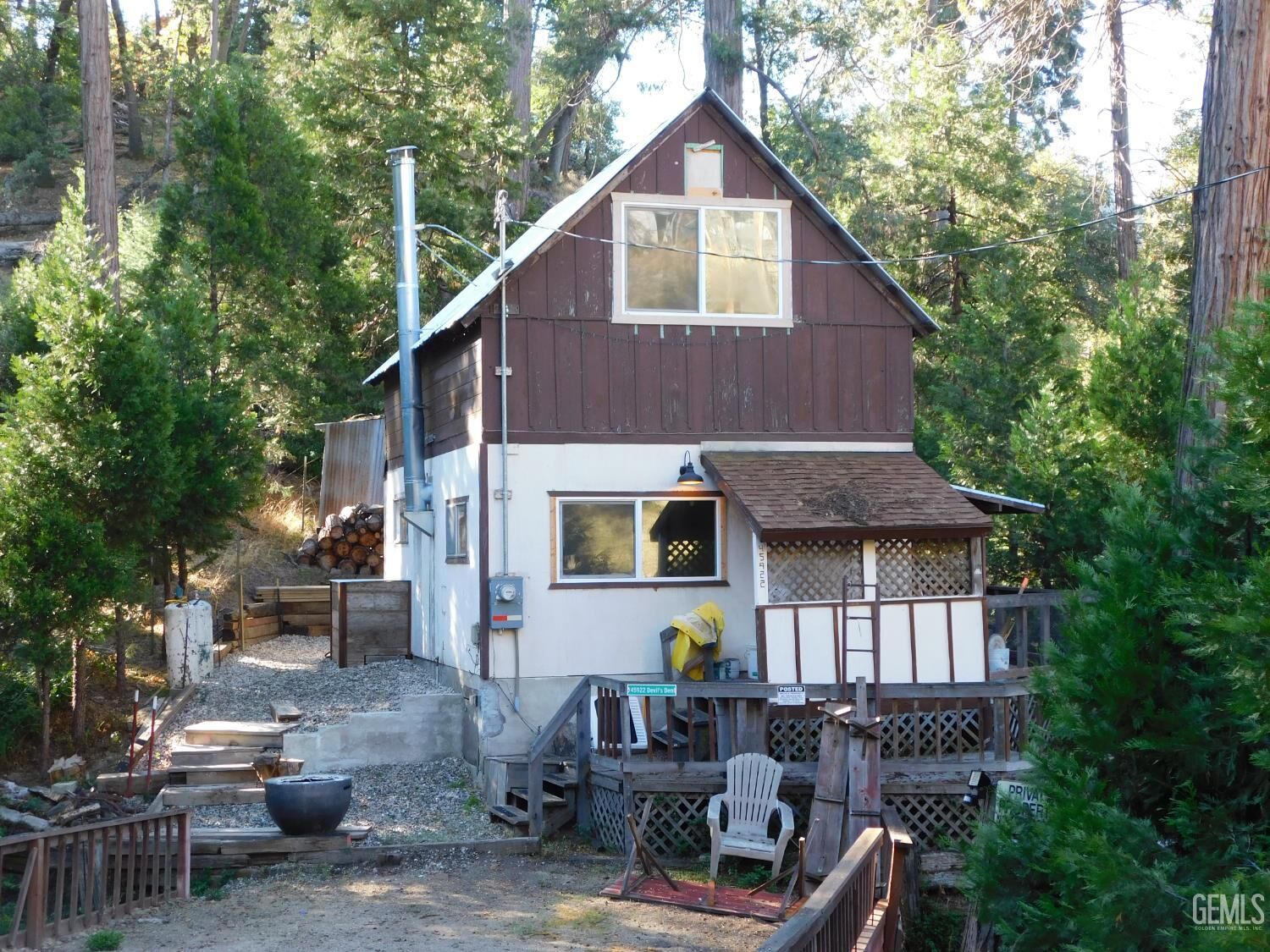 Property Photo:  45922 Devils Den Boulevard  CA 93260 