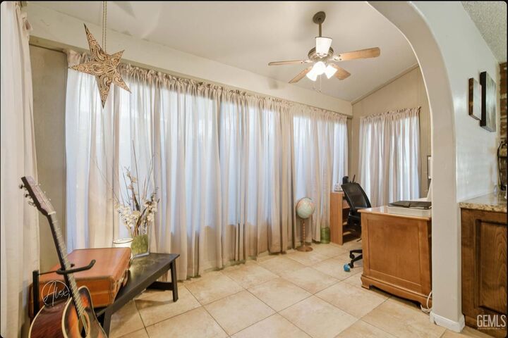 Property Photo:  1014 3rd Street  CA 93268 