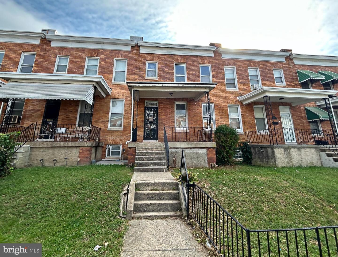 Property Photo: 1537 N Smallwood Street MD 21216
