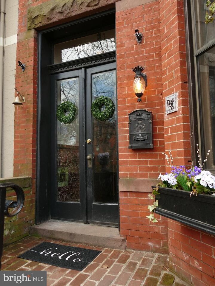 Property Photo: 811 Massachusetts Avenue NE DC 20002