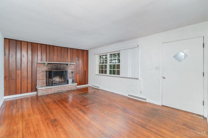 Property Photo:  1214 Sycamore Lane  OH 45102 