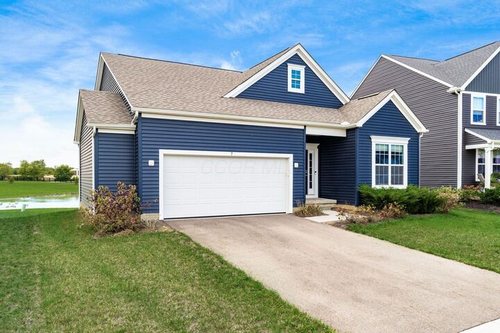 Property Photo: 7 Erin Hills Road OH 43116