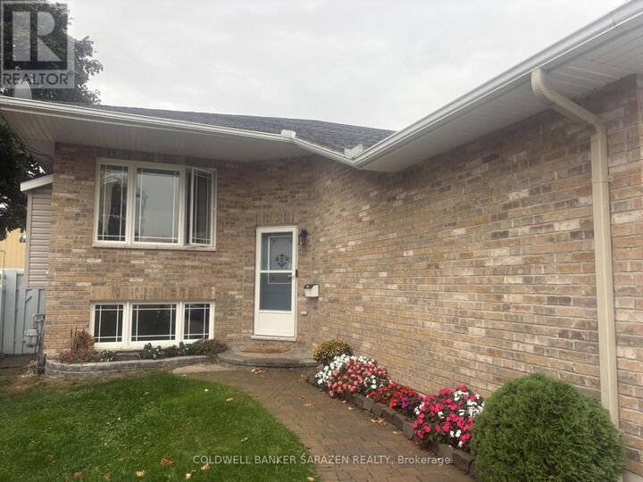 Property Photo:  88 Thomas Street South B  ON K7S 0C8