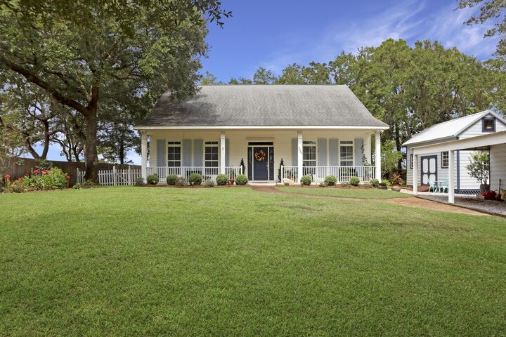 Property Photo: 5884 E Bay Boulevard FL 32563