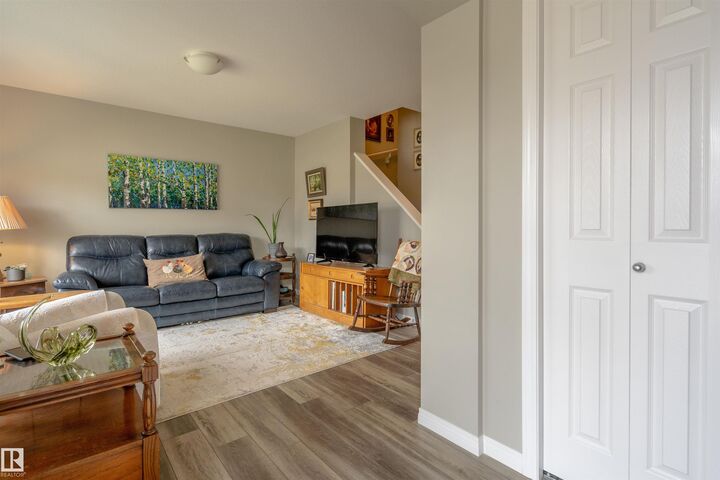 Property Photo:  4437 38 Street  AB T4X 2X1 