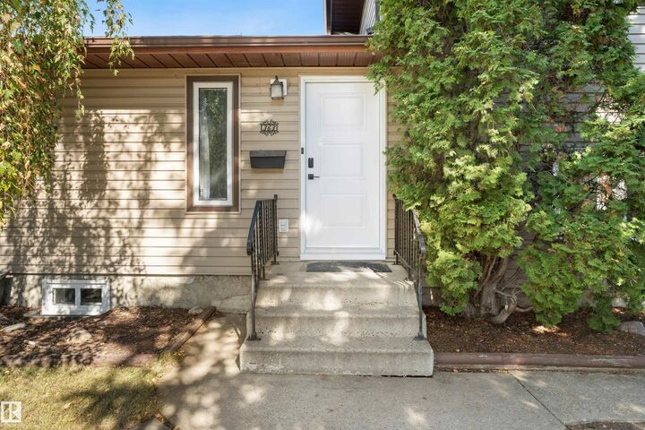 Property Photo: 363 Huffman Crescent NW AB T5A 4C9
