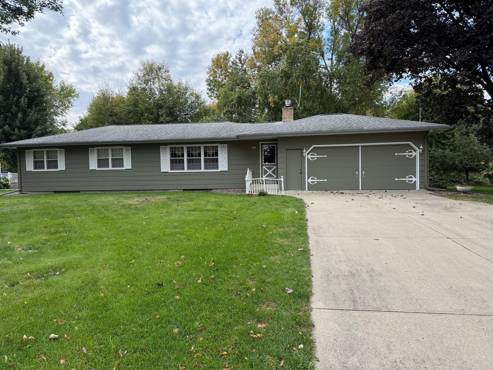 Property Photo: 2219 Clare Drive MN 56003