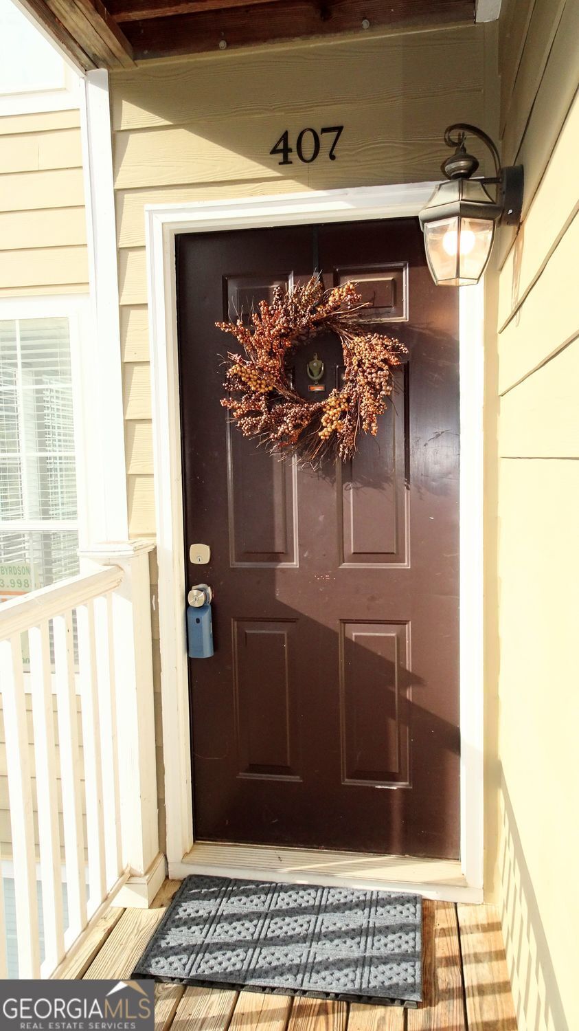 Property Photo:  407 Berkeley Woods Drive 407  GA 30096