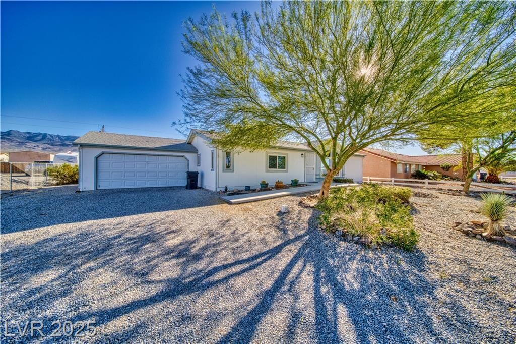 Property Photo: 5421 Genoa Avenue NV 89060