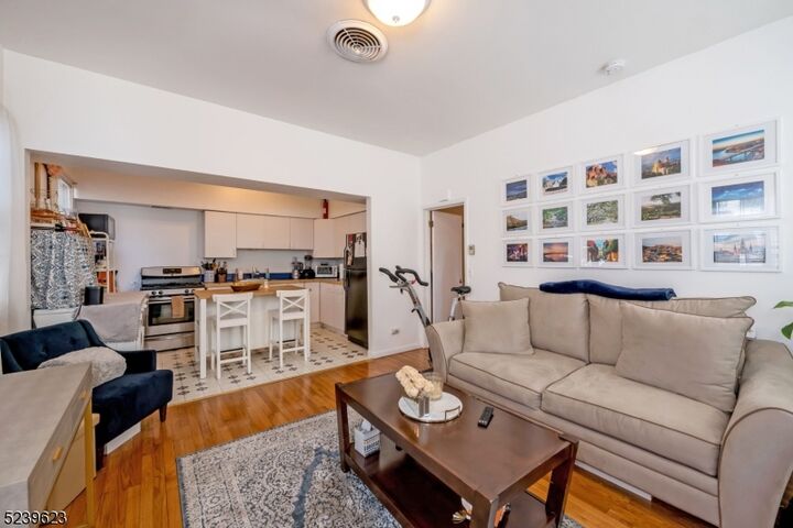 Property Photo:  150 Madison Ave  NJ 07960 