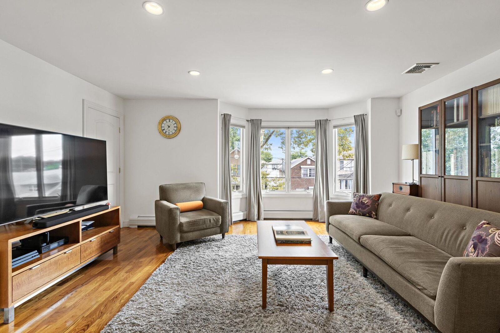 Property Photo:  492 Jersey Ave C  NJ 07022 