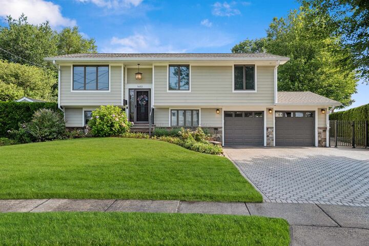 Property Photo: 1453 Tooz Pl NJ 07080