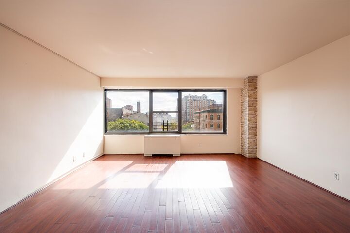 Property Photo: 135 Montgomery St 6D NJ 07302