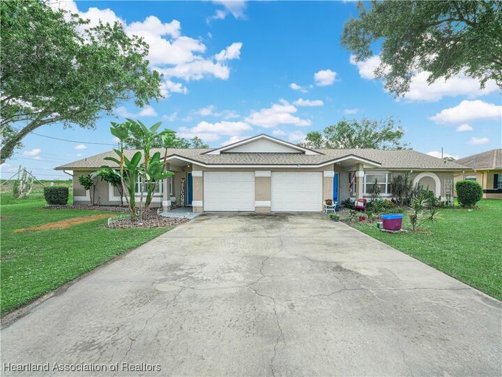 1636 N Lake Avenue  Avon Park FL 33825 photo