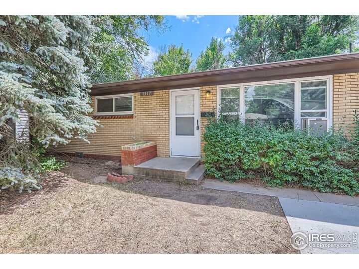 Property Photo:  1517 Crestmore Pl  CO 80521 