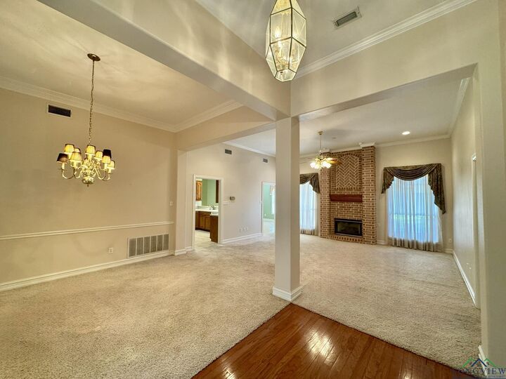 Property Photo: 1902 N Fourth St TX 75601