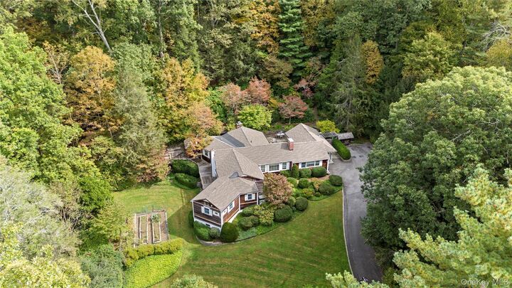 40 Baylis Lane  Bedford NY 10506 photo