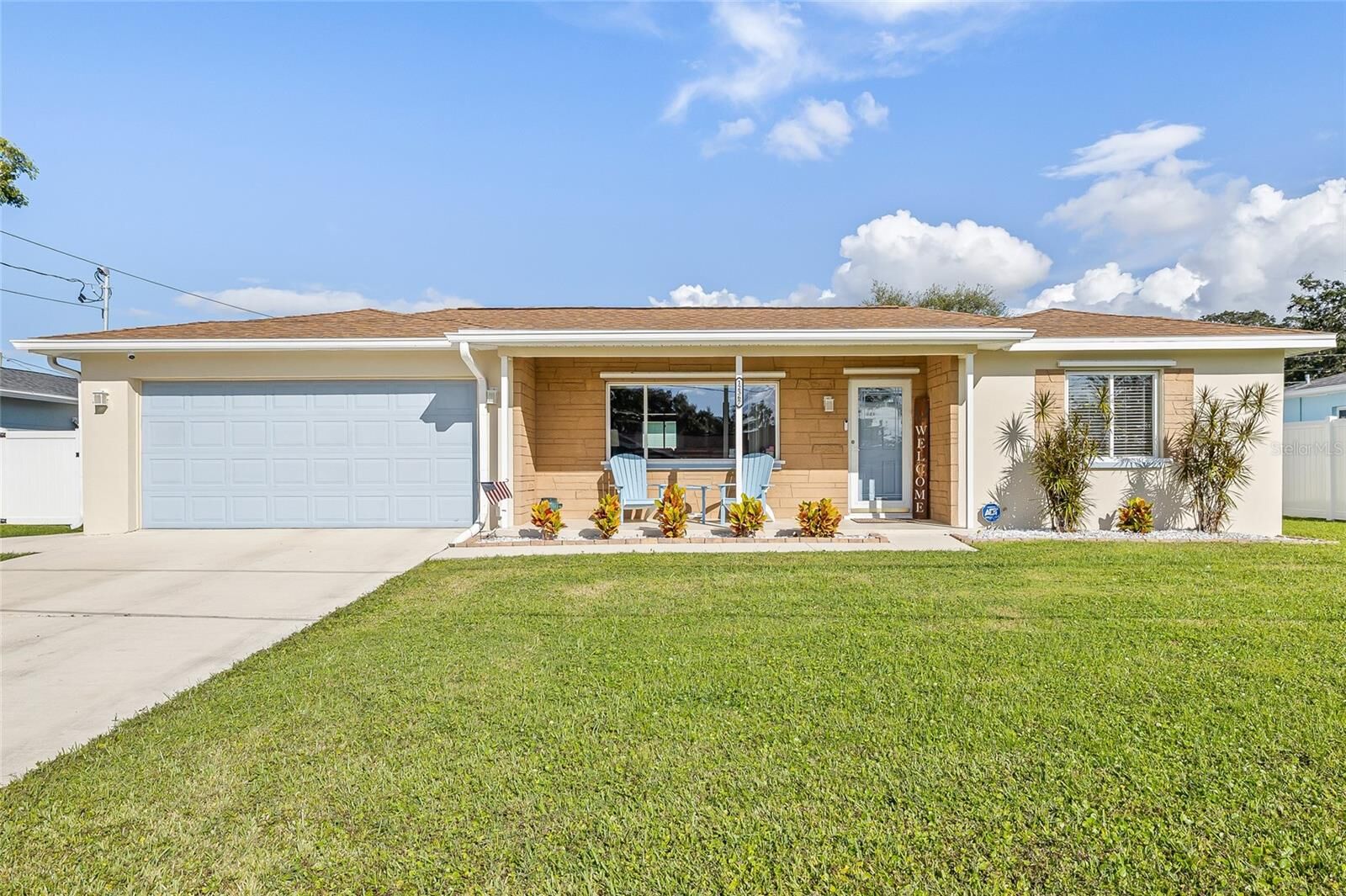 Property Photo: 12367 144th Lane FL 33774