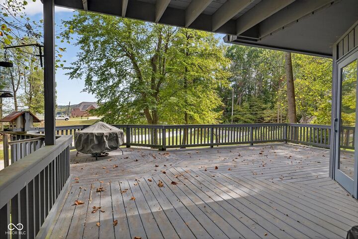 Property Photo: 8002 N Lakeview Drive IN 47468