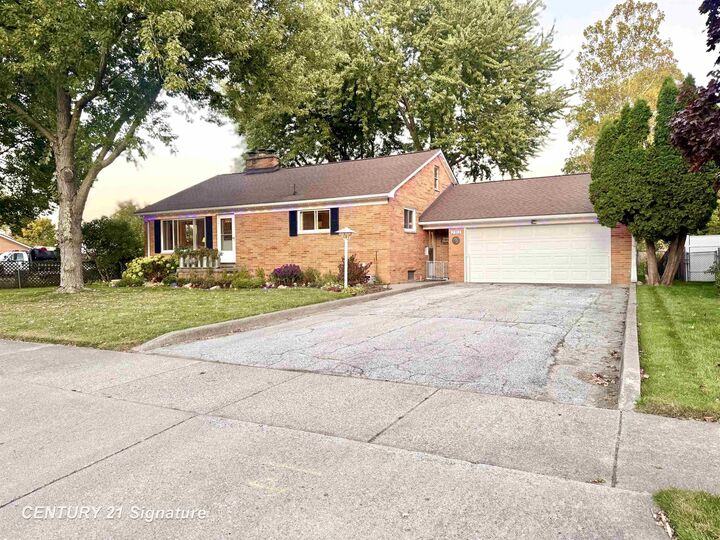 Property Photo: 2312 Passolt Street MI 48603