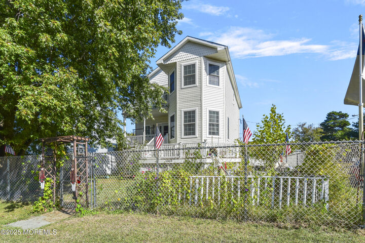 1009 Edmunds Avenue  Union Beach NJ 07735 photo