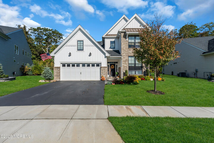 140 Grandview Circle  Farmingdale NJ 07727 photo