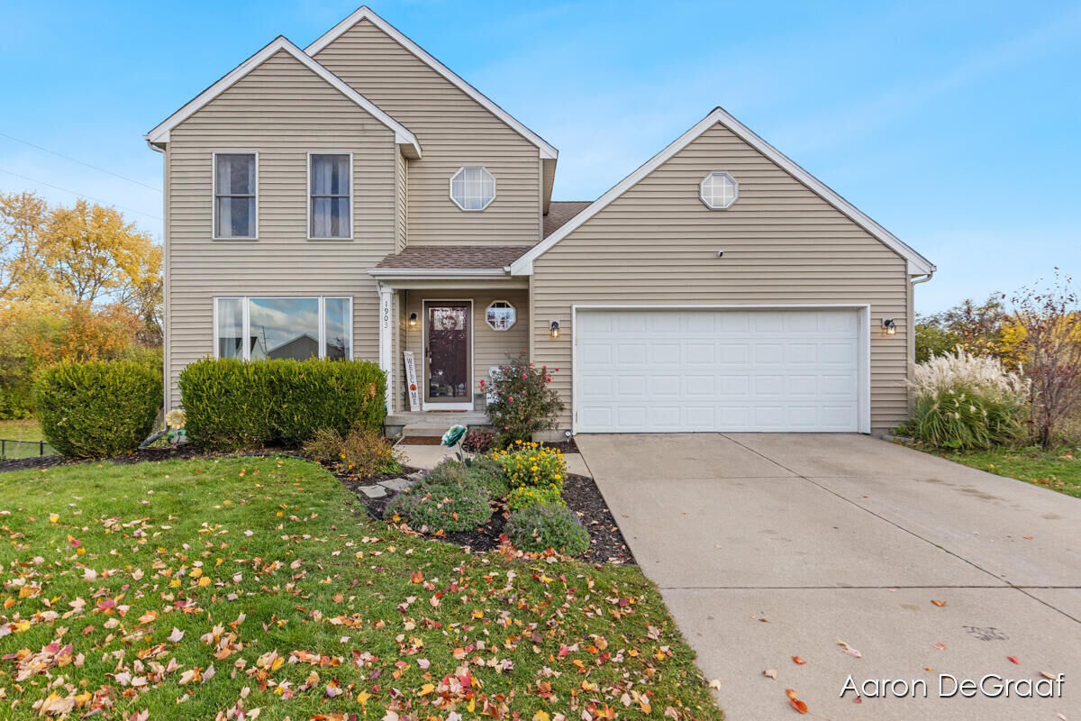 Property Photo:  1903 Whistle Stop Drive SE  MI 49508 