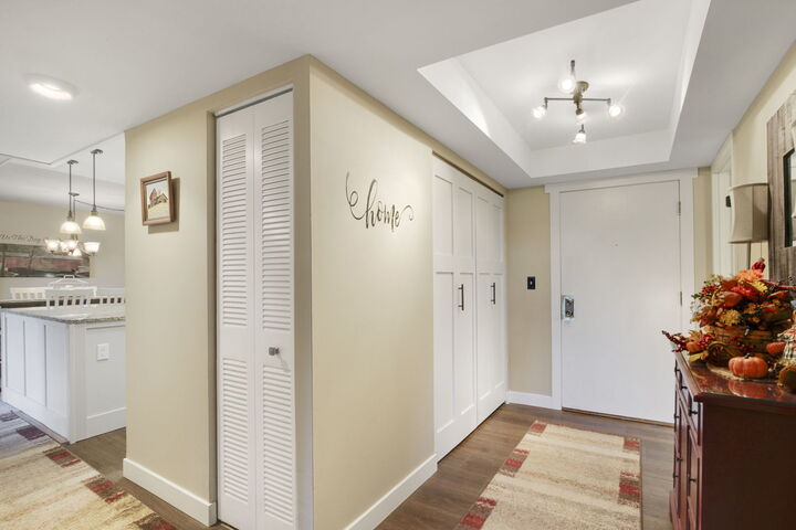 Property Photo: 13200 W Heiden Circle 2105 IL 60044