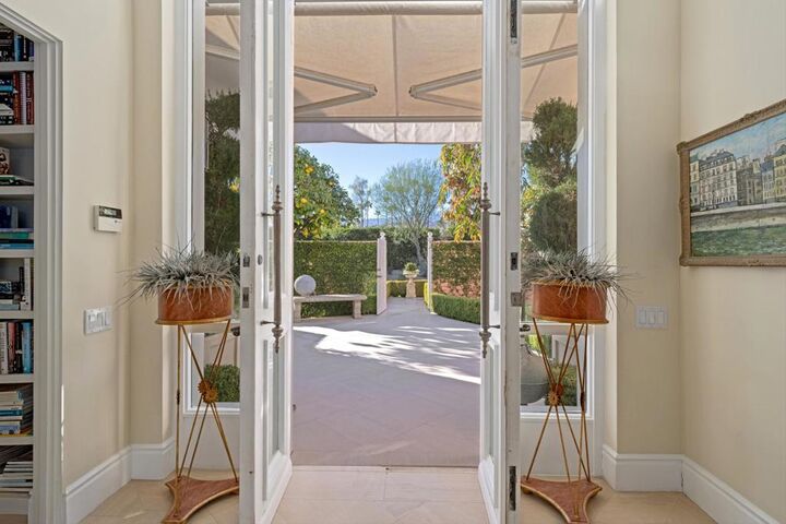 Property Photo: 47402 Marrakesh Drive CA 92260
