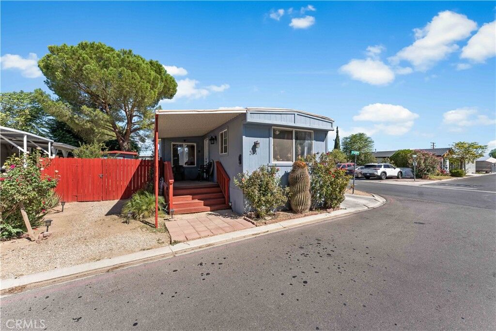 Property Photo: 1301 E Avenue I 351 CA 93535