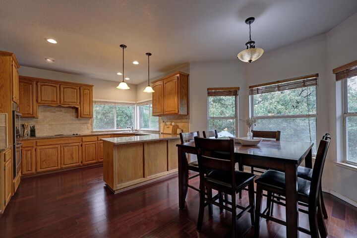 Property Photo: 699 Montridge Way CA 95762
