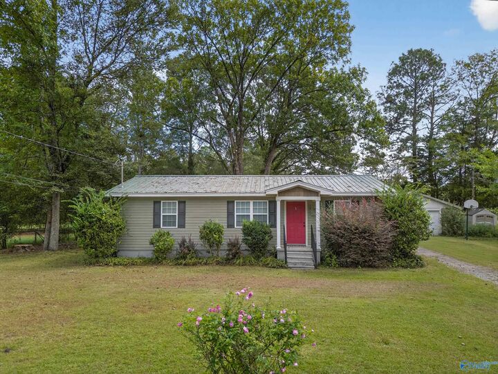 Property Photo: 1611 Shelby Drive AL 35907