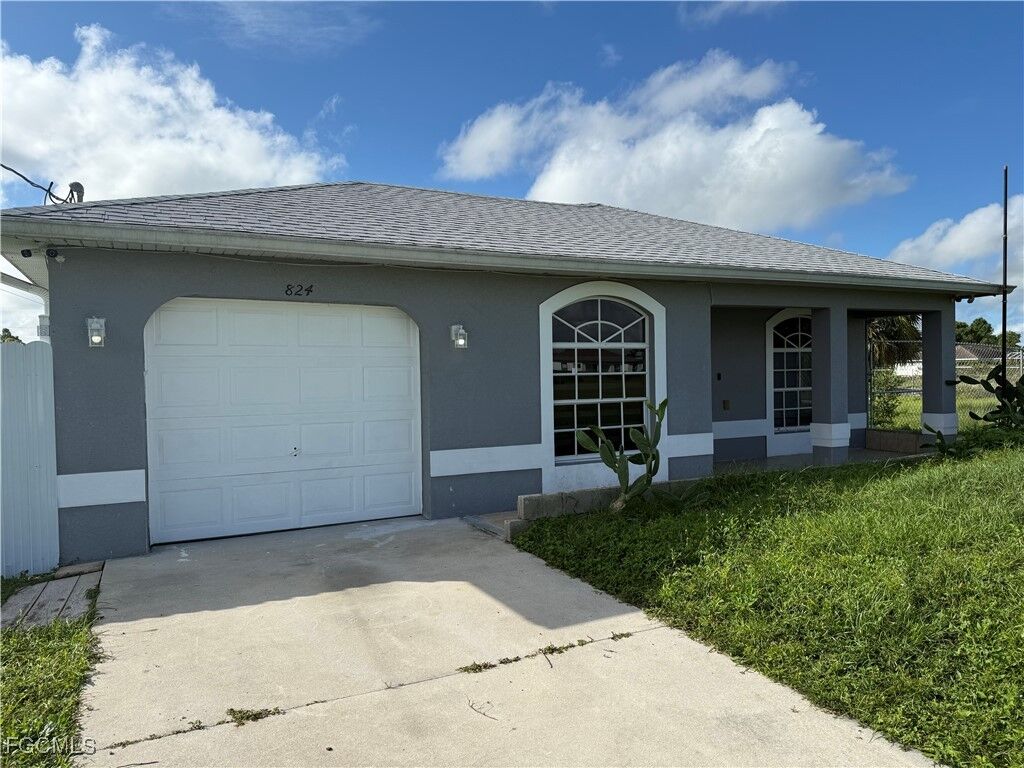 Property Photo: 824 Lamar Street E FL 33974