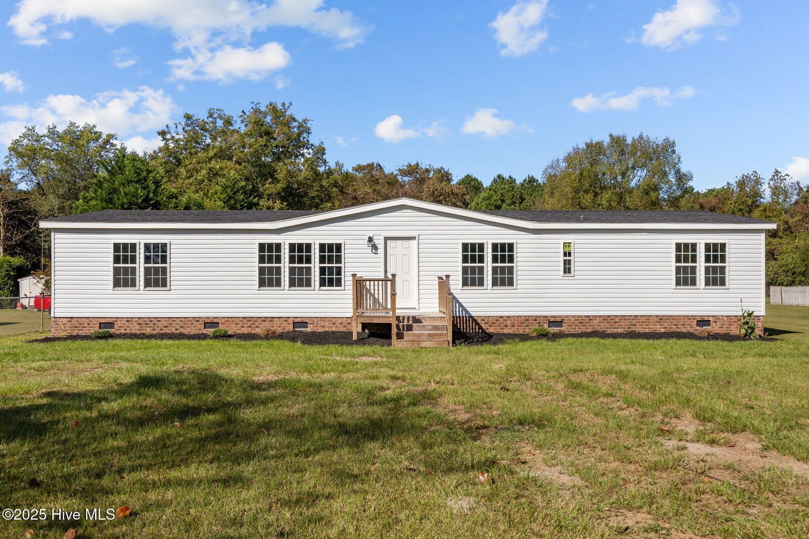 Property Photo:  2486 Quail Lane  NC 28525 