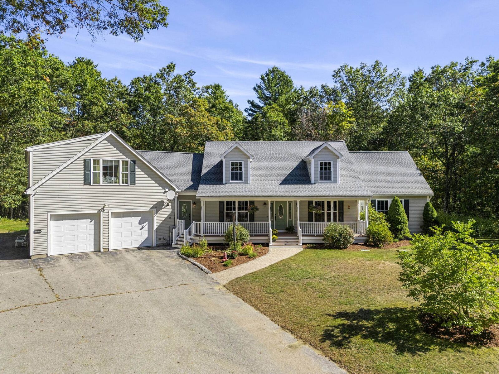 Property Photo: 36 Kens Way NH 03076