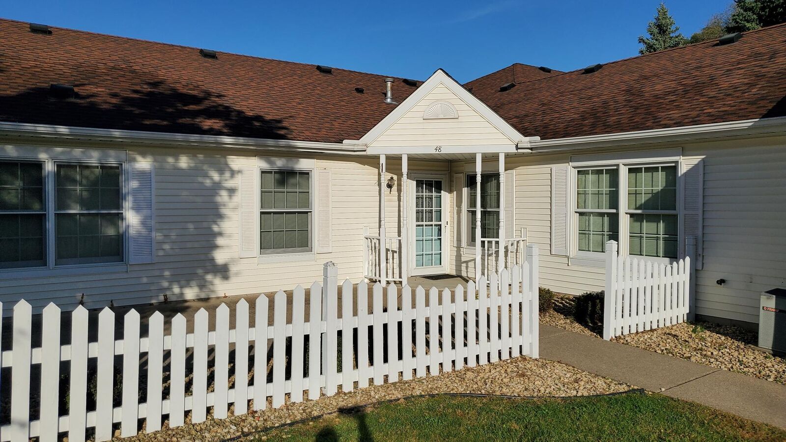 Property Photo: 48 Thompson Avenue W 40 MN 55118