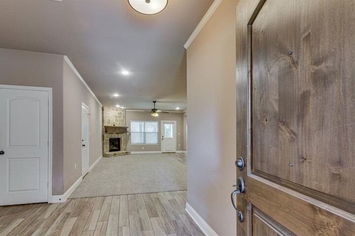 Property Photo: 924 Via Barcelona TX 75150