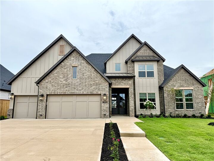 8900 W Comet Drive  Bentonville AR 72713 photo