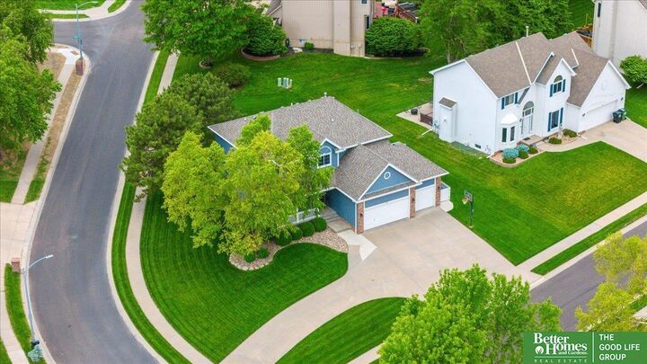 908 Wicklow Road  Papillion NE 68046 photo