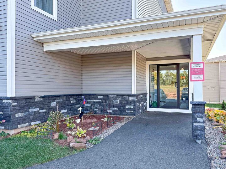 Property Photo: 210 Shakespeare Drive 108 PE C1B 4B7
