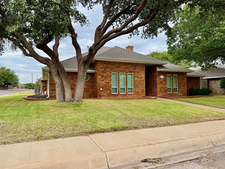 Property Photo: 3612 Oak Ridge Drive TX 79707