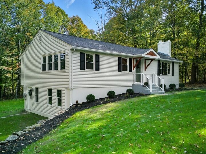 207 Bigelow St  Marlborough MA 01752 photo